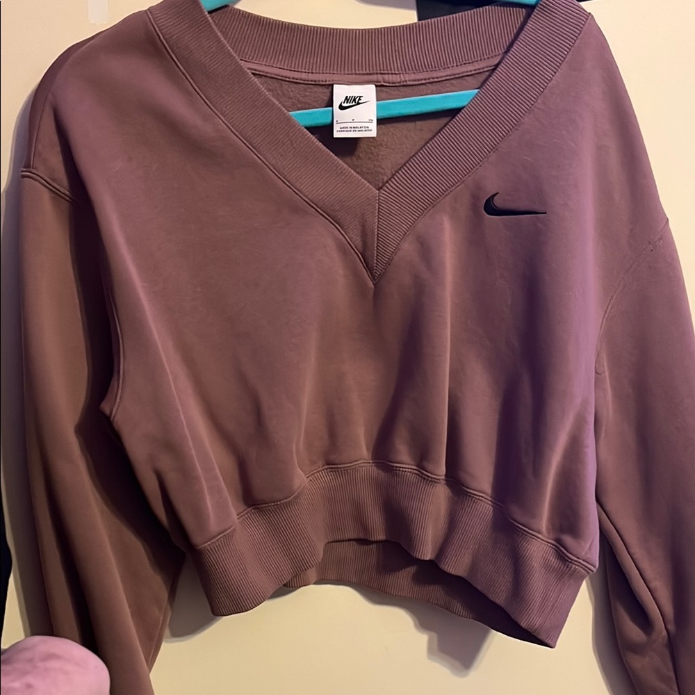 Nike Mauve Cropped Sweatshirt